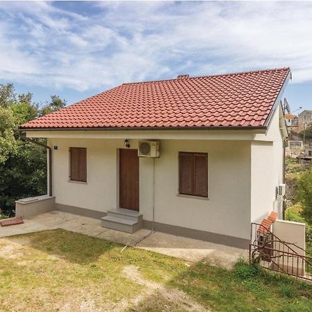 Apartmani Cizmesija Tkon Exterior foto