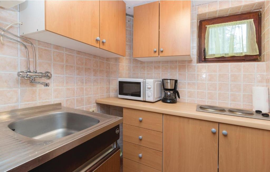Apartmani Cizmesija Tkon Exterior foto